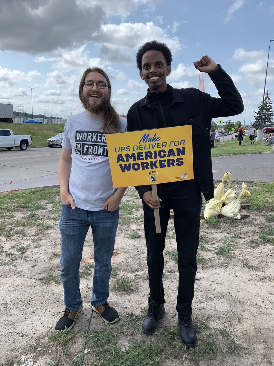 Ben Caswell 🇵🇸 (@bencaswellmn) on Twitter photo Figured this picture was relevant with all the discourse around “politicians not showing up to Teamsters picket lines”.
Proud to support <a href="/OmarFatehMN/">Omar Fateh</a> for Mayor!! Figured this picture was relevant with all the discourse around “politicians not showing up to Teamsters picket lines”.
Proud to support <a href="/OmarFatehMN/">Omar Fateh</a> for Mayor!!