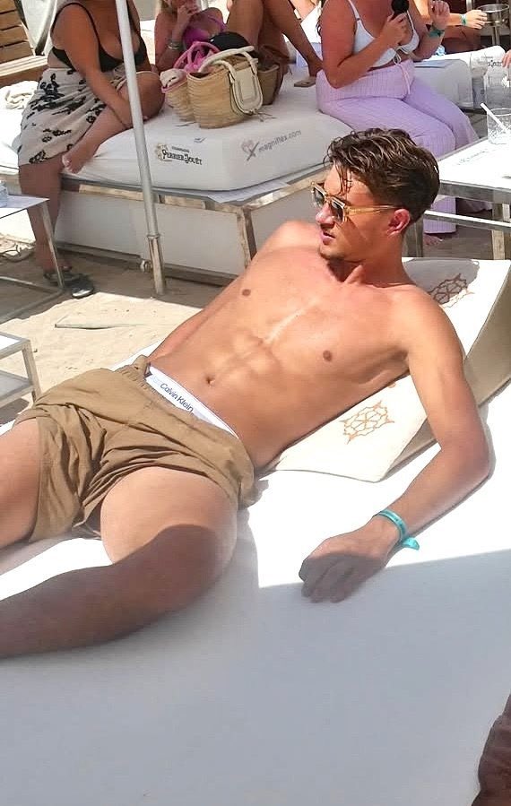 avi (@alvi414656) on Twitter photo 