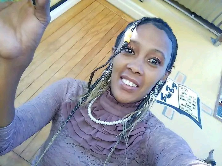 CaptDyor's tweet photo. Why is she Trending 😲 

Thembi you said Monday😫🤦‍♂️
#bushbuckridge https://t.co/4eR4lHv2kV