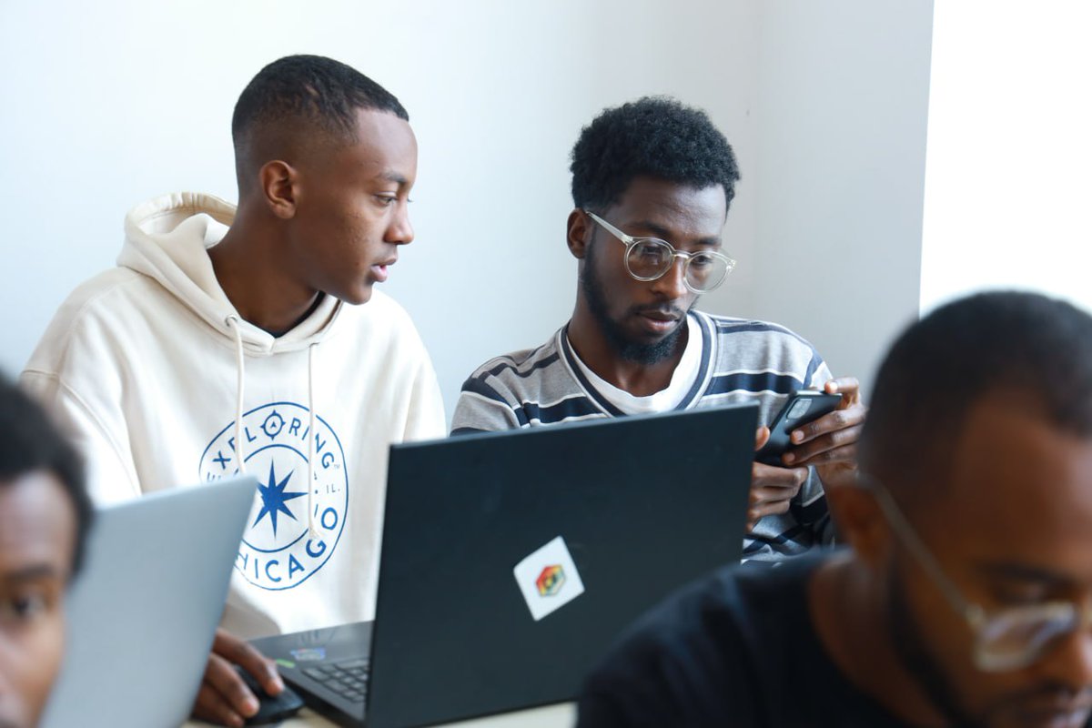 Wagatoken's tweet image. How was day 2 of Stellar developers training you asked??? Well we got news for you!! For some it was funny. For some they saw &quot;THE RUST OF THIER LIVES&quot; 🥹🥹🥹 check out the images from day 2 👇👇👇 drive.google.com/drive/folders/…
@StellarEastAfri #developerexperience #Web3Ethiopia #EBW…