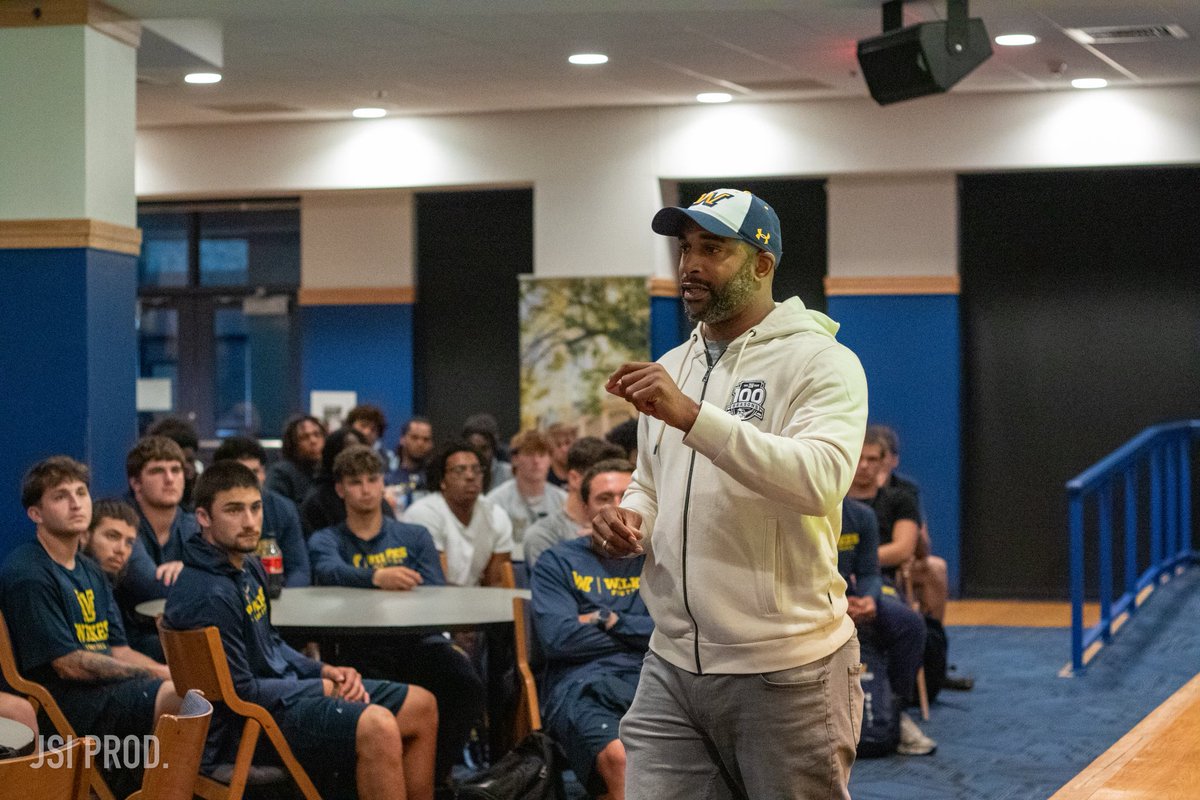 Wilkes Football tweet media