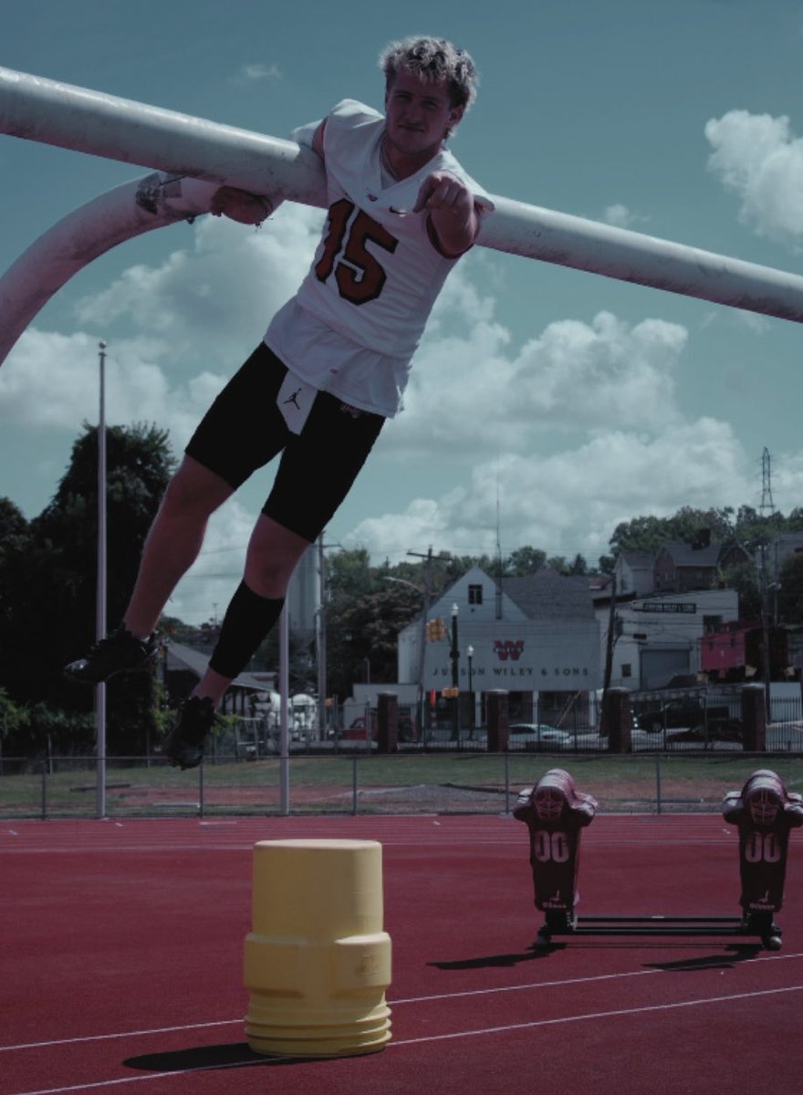 W&J Football tweet media