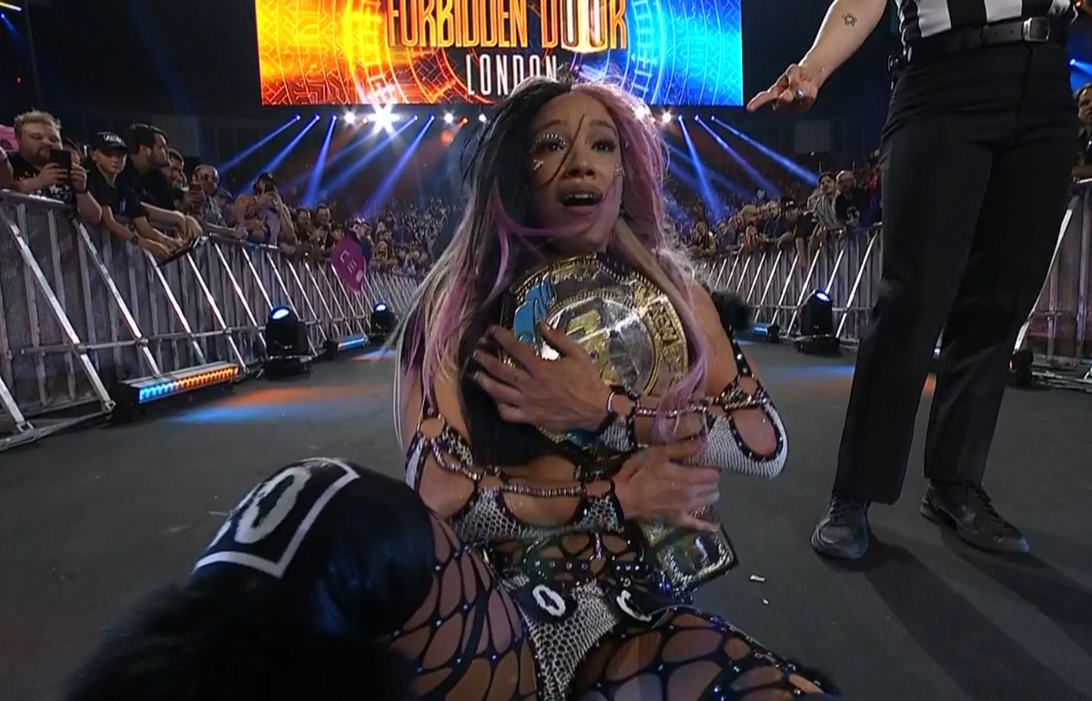 MERCEDES MONÉ U R EXACTLY WHO U SAY YOU ARE. 
4 classic matches this weekend holyyyy 🐐