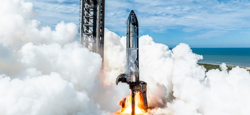 Teslarati's tweet photo. 🚨 Elon Musk says that in six or seven years, "there will be days where Starship launches more than 24 times in 24 hours." https://t.co/PtjaLqLGik