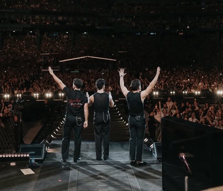 What if I told you, you’re exactly where you’re supposed to be…thank you Boston. Unforgettable night. ❤️