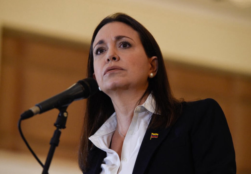 Jhonf Fonseca (@jhonffonseca) on Twitter photo Si pudieras darle un solo consejo a María Corina Machado Parisca, ¿cuál sería? Si pudieras darle un solo consejo a María Corina Machado Parisca, ¿cuál sería?
