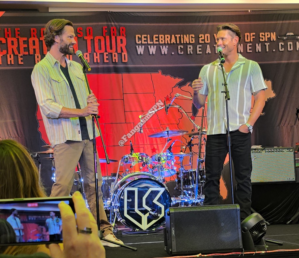 Fangasm (@fangasmspn) on Twitter photo I could happily watch them amuse each other forever tbh <a href="/jarpad/">Jared Padalecki</a> <a href="/JensenAckles/">Jensen Ackles</a> #SPNAUS I could happily watch them amuse each other forever tbh <a href="/jarpad/">Jared Padalecki</a> <a href="/JensenAckles/">Jensen Ackles</a> #SPNAUS