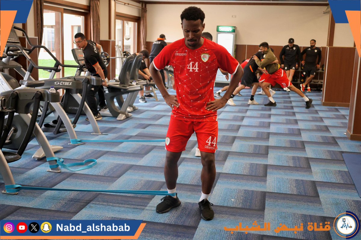 🏋🏻‍♂️ حصة مسائية خلال اليوم الرابع لأحمرنا في الصالة الرياضية بمركز تدريبات نادي فنربخشة التركي
#معسكر_تركيا
#كلنا_معك
#قناة_نبض_الشباب