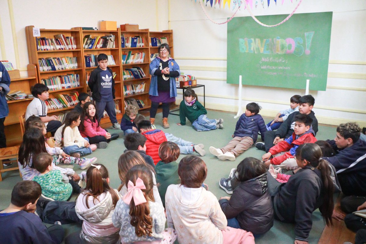 FlorMolini's tweet image. 📚✨ Bahía celebró la muestra de las más de 200 propuestas de cultura comunitaria que @culturambb impulsa en los barrios de la ciudad. Talleres para todas las edades, en todos los barrios y para todos los gustos, que acercan la cultura a cada rincón de Bahía.