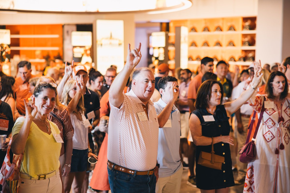 Over this weekend, I have felt how much the return to campus means to parents. To every parent, family member, and supporter who helped get your Longhorns here — thank you. We know the trust you’ve placed in <a href="/UTAustin/">UT Austin</a>, and we carry that responsibility with care.

Welcome to UT🤘