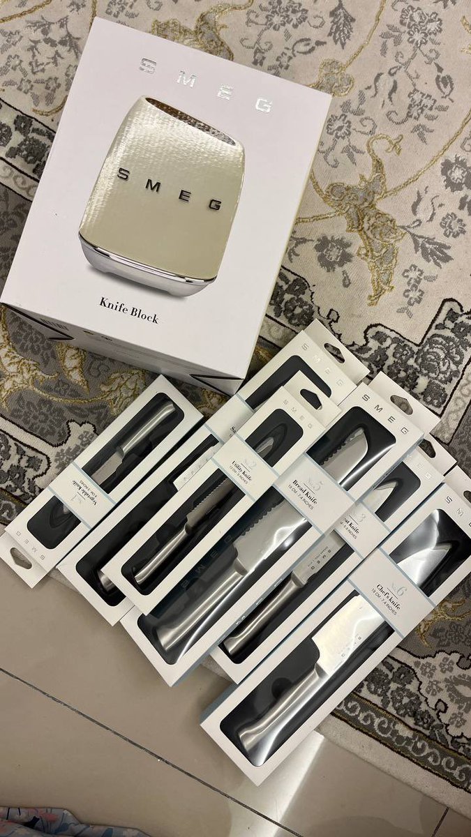 syeerayahaya's tweet photo. Self-reward gaya emak-emak 🙆🏻‍♀️ tajam namampos, memang worth the hype https://t.co/20MpjFU31j