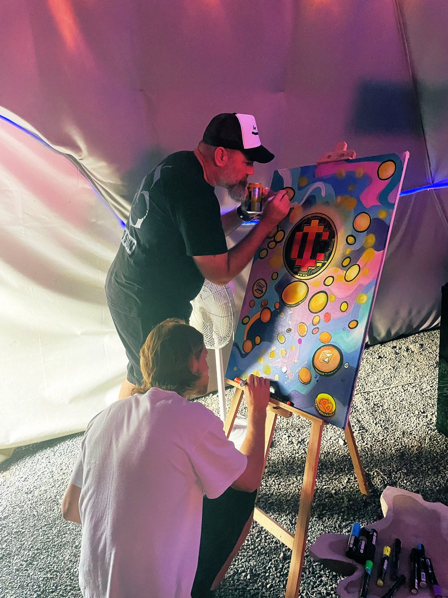 Warkez87's tweet image. También así se ve parte de la inspiración en @infinitacity  estás rodeado de muchos bellos atardeceres y contrastes, escalas de tonos turquesas en el Mar, también rodeado de mucha gente brillante que inspira a crear 

#inspiración #arte #prospera #Infinitacity #roatan