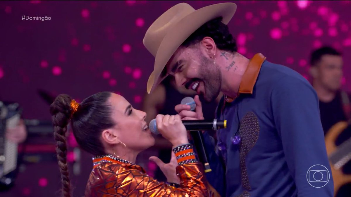 O Dado Dolabella jogando a televisão no chão #Domingão