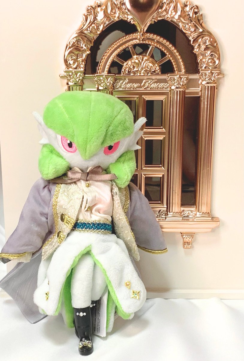 𓆩:*¨༺✧ ♛ ✧༻¨*:𓆪