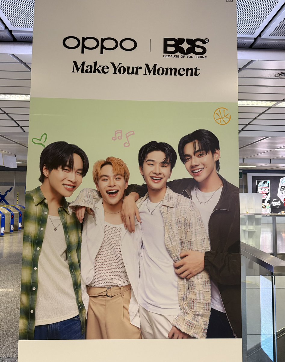 ความสดใสยามเช้าาาา ✨

📍 MRT สุขุมวิท (ด้านในนะคะ) 

#BUSbecauseofyouishine 
#OPPOTHxBUS