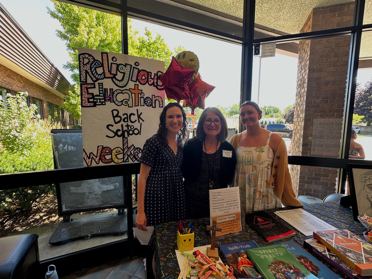 Just a reminder that Religious Education registration is taking place now thru September 2nd! 
see our website for details:
stanastasia.org/re

Also, we are in need of adult catechists to teach the children! 

Contact Anna for more information at aswope@stanastasia.org