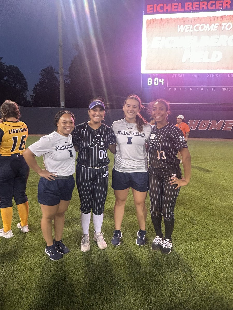 Always fun seeing Aces at camp 🫶🏼