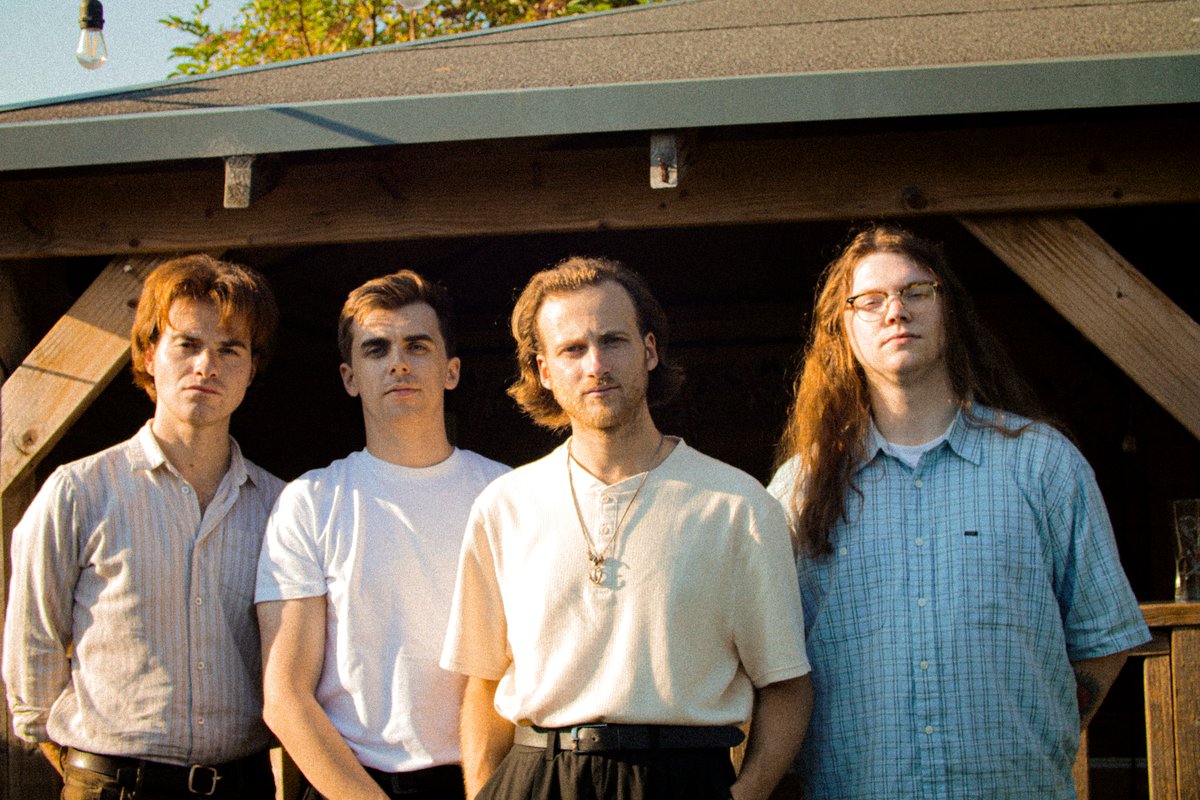 0ranra's tweet image. A week since we were soaked in Sun down in Berwick.   A thank you to everyone who followed us down to support us and to the locals for making us so welcome. We will be back!   Finally, thank you to Debs at the Pilot and Ray and Millie of the Berwick Food &amp;amp; Beer Festival.