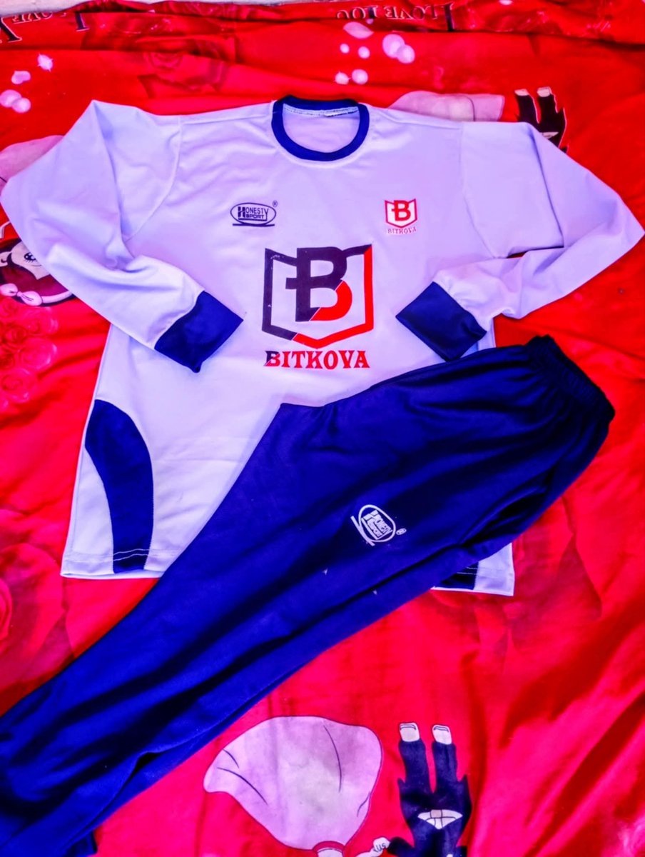 BitkovaHub's tweet image. Kwanaki akwai wani ɗan uwa da ya turo min wannan hoton. 

Na manta sunansa kuma ina so a buga mana irinsa a Bitkova Academy ma malamanmu da ɗalibanmu. 

Idan yana kusa ya min magana ta inbox please.

Nagode.

@Mahmoudsardauna