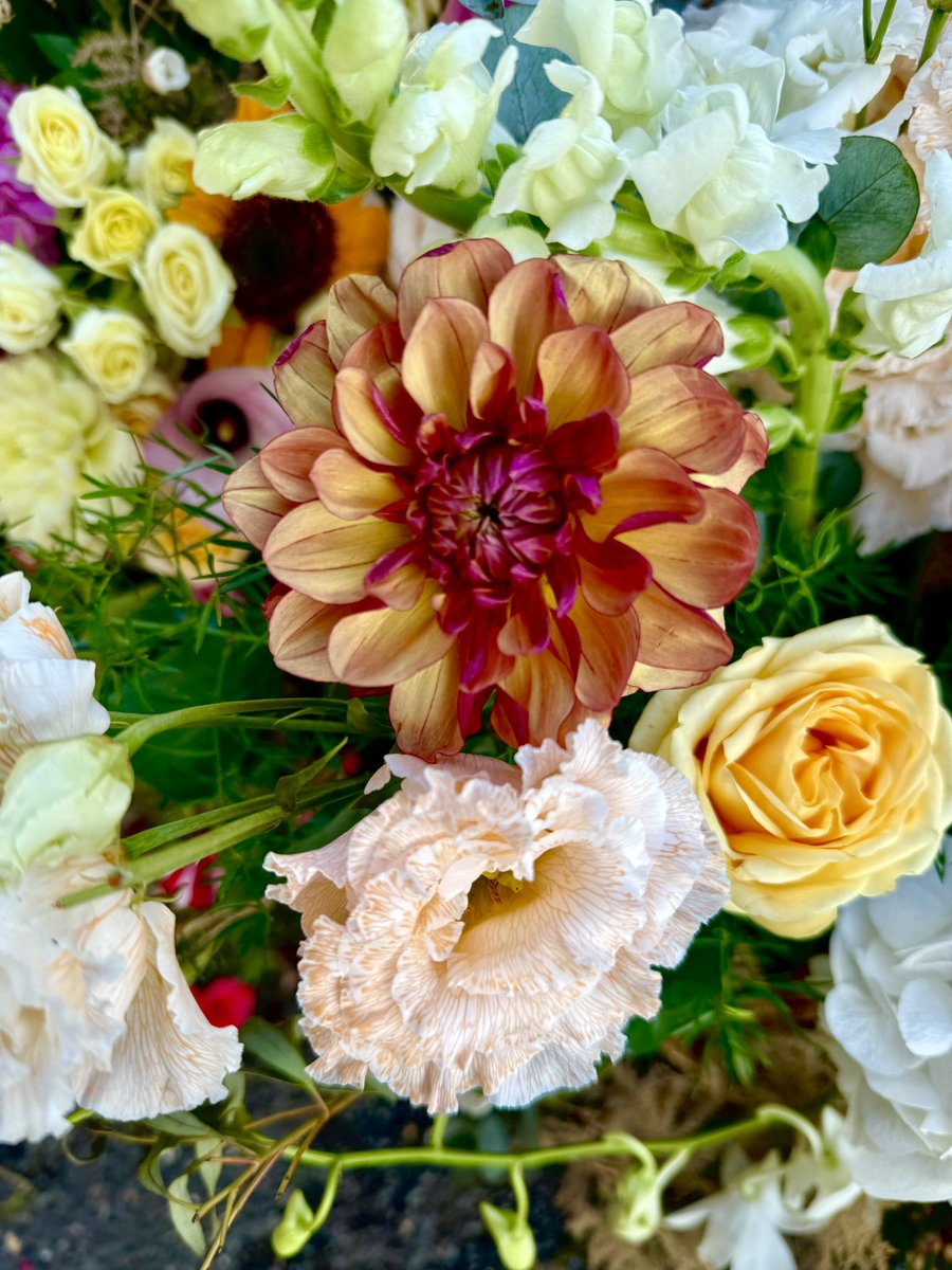 At our 7/10 memorial tonight in Brighton a non-Jewish couple stopped by and became overcome with emotion. They embraced us and wept. This is happening more and more lately. Our services are busier and local ppl are expressing their grief and empathy. 

Beautiful 💙