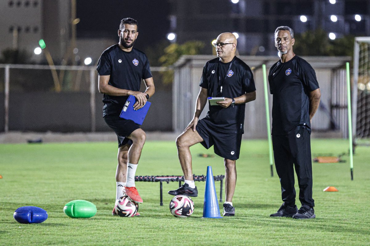 alkawkabfc's tweet photo. توجيه 🗣️
إعداد 🦵🏻
شغف ⚡️
عمل الجهاز الفني و الإداري حاضر 💪 💙🤎

#الكوكب_فخر_الخرج https://t.co/1SnQGPXosD