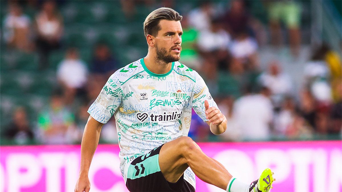 🚨 SORTEO🚨 de la camiseta de entrenamiento homenaje a los pueblos con <a href="/futtshirts21233/">Futshirts</a>

   REQUISITOS ⬇️

- RT este tweet 🔄
- Seguir a <a href="/InfanteriaBetis/">Infantería Verdiblanca</a> 🔙
- Seguir a <a href="/futtshirts21233/">Futshirts</a> 🔙
- Mencionar a 3 amig@s 🗣️ 

El ganador 🏆 se conocera el Lunes 1 de Septiembre

Suerte🍀