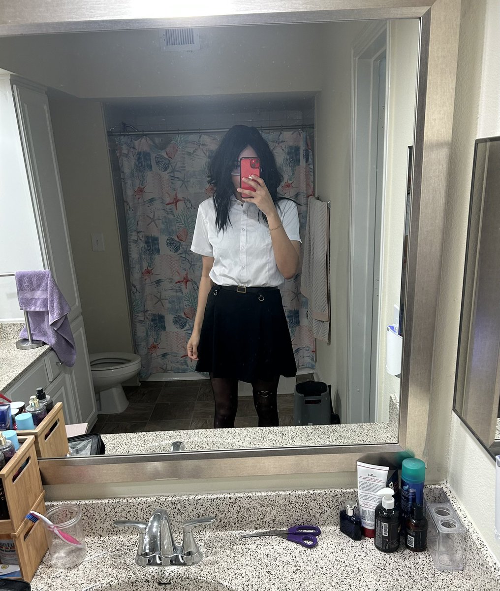 luna snow one trick goes outside