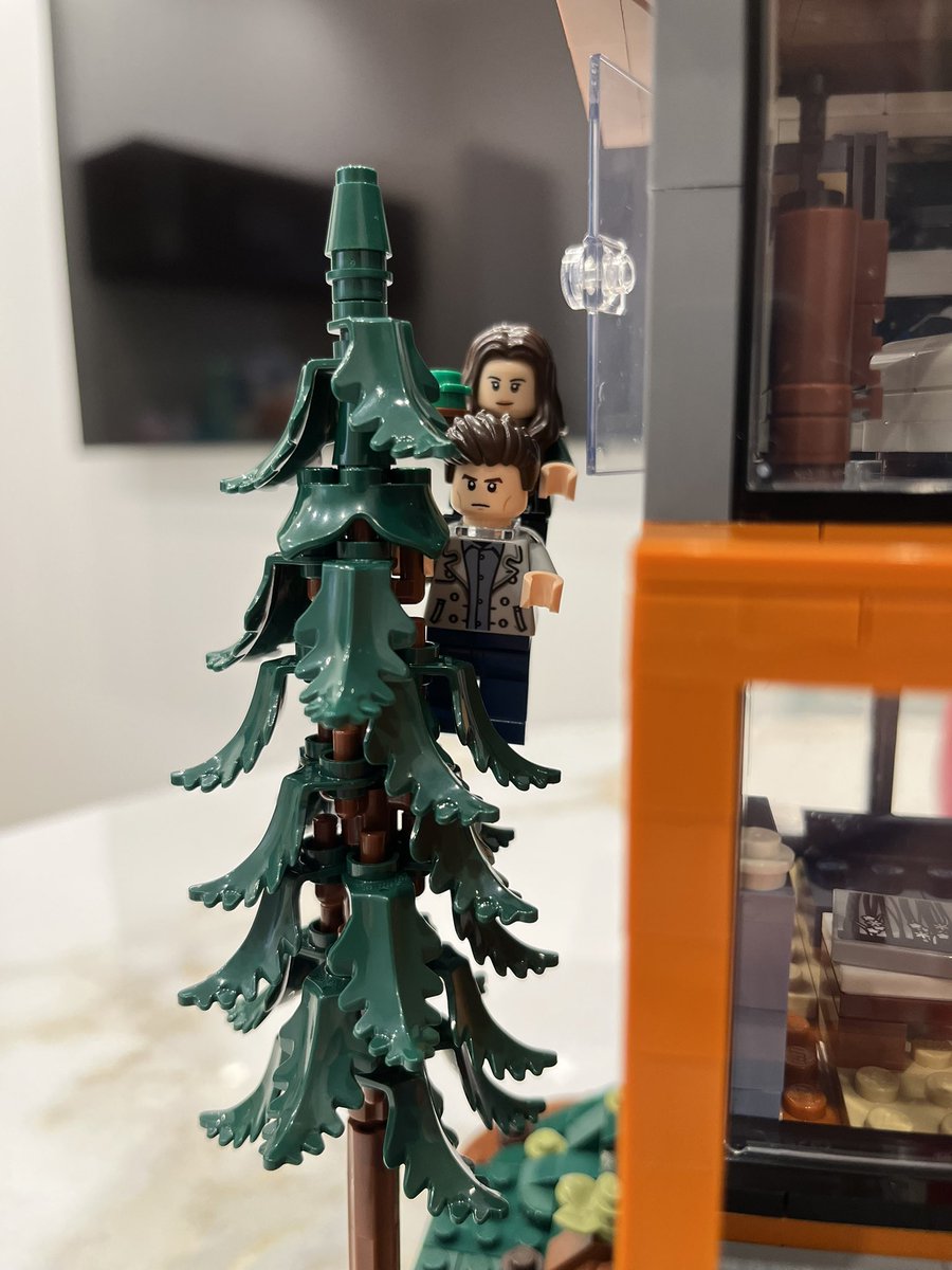 Приболел, но зато собрал вот такой Лего набор