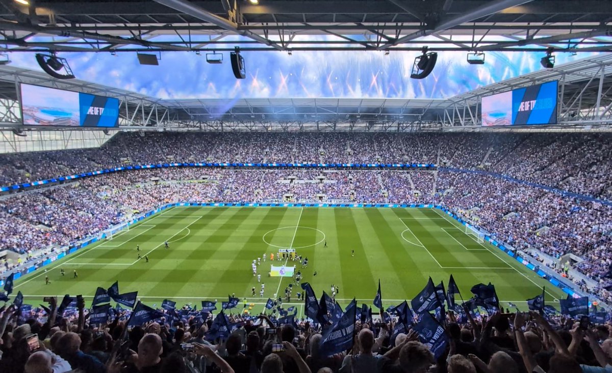 Tony_Scott11's tweet image. Town tonight is 🔵