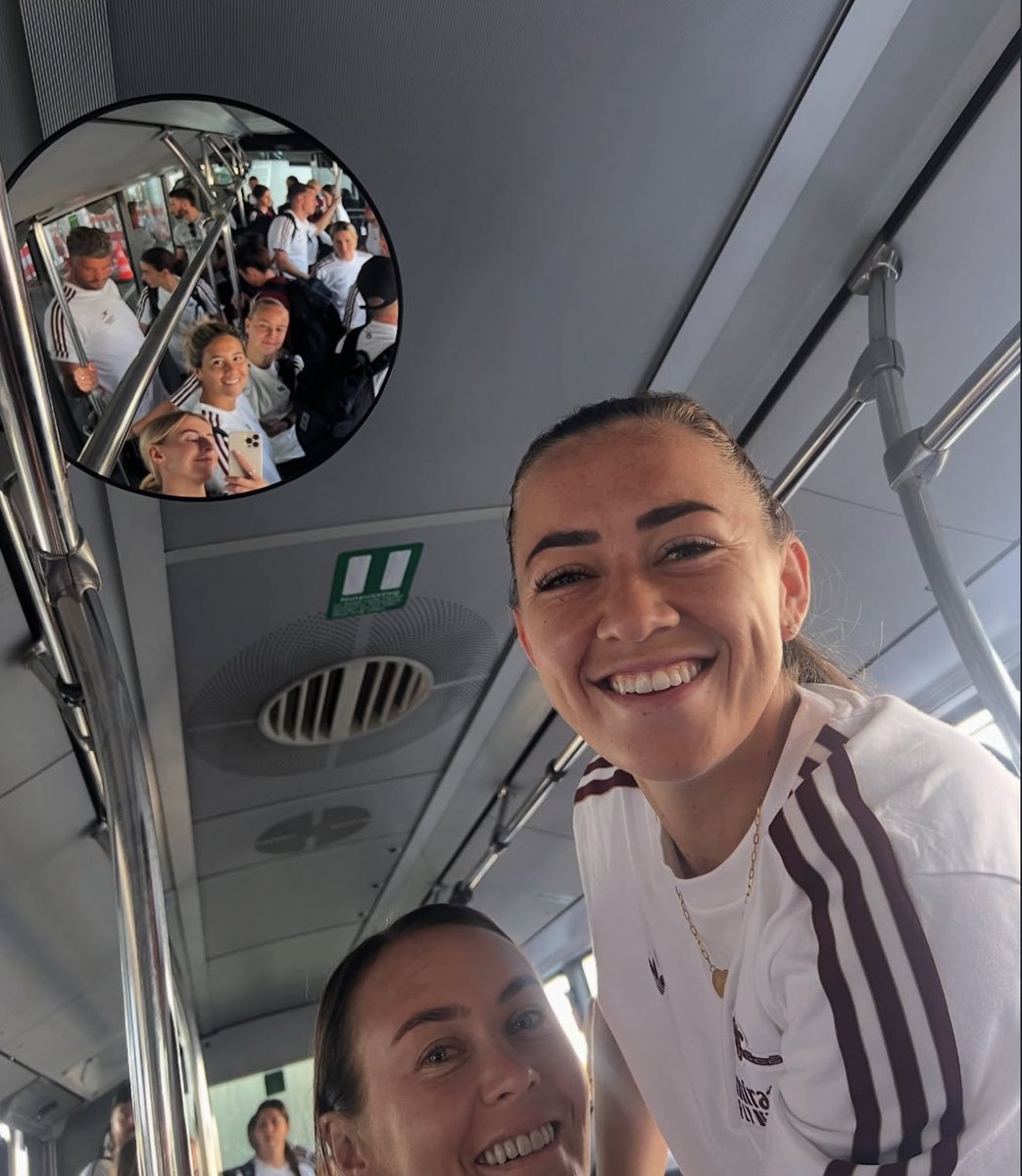 ck with her wives and some man <3