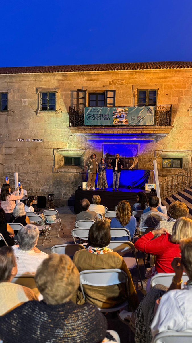 Clausuramos Pontedeume Vila do Libro tras tres intensas xornadas de propostas culturais e sociais para todos os públicos 👏🏽

Grazas por facelo posible e pola vosa participación 🫶