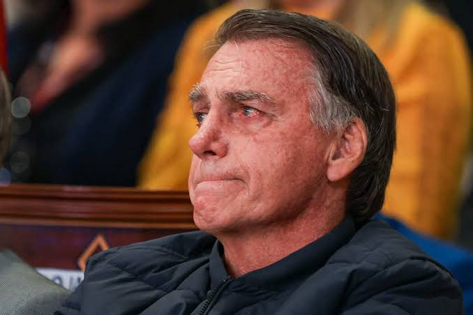 🚨DEBATE l  Se o Ex - Presidente Bolsonaro for preso, você terá a coragem de comemorar a prisão de um ex-presidente da República ?