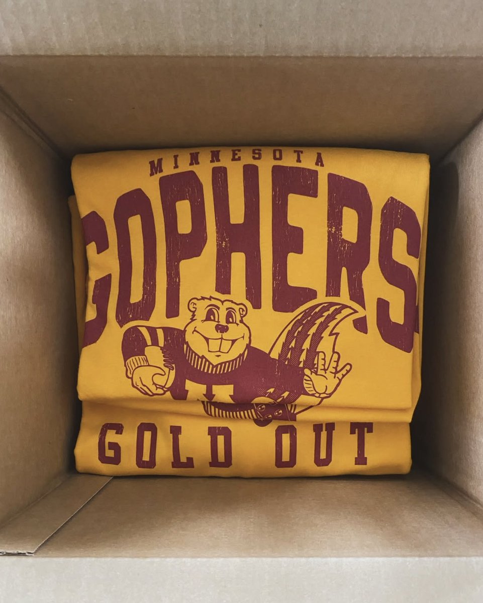 SotaStick™ (@sotastickco) on Twitter photo GOLD OUT GIVEAWAY! 💛🏈
<a href="/GopherFootball/">Minnesota Football</a> is BACK! To celebrate the home opener, we’re giving away a Gophers Gold Out SotaStick shirt!
How to enter:
1️⃣ Follow <a href="/SotaStickCo/">SotaStick™</a>
2️⃣ Repost this
3️⃣ Tag a Gopher fan (or two!) in the comments
Winner announced Monday night. Prize ships GOLD OUT GIVEAWAY! 💛🏈
<a href="/GopherFootball/">Minnesota Football</a> is BACK! To celebrate the home opener, we’re giving away a Gophers Gold Out SotaStick shirt!
How to enter:
1️⃣ Follow <a href="/SotaStickCo/">SotaStick™</a>
2️⃣ Repost this
3️⃣ Tag a Gopher fan (or two!) in the comments
Winner announced Monday night. Prize ships