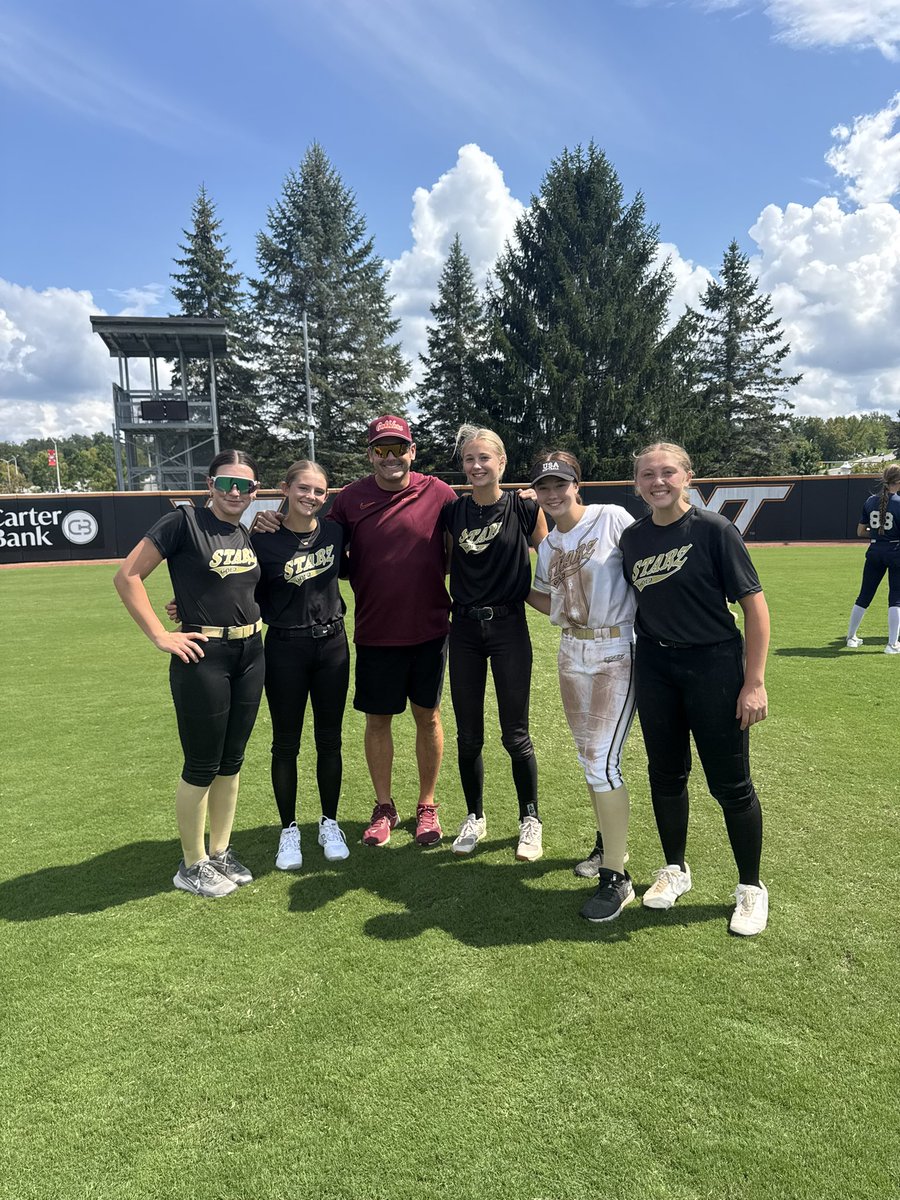 Bella Goding RHP/C/INF 2028 (@bellagoding27) on Twitter photo So thankful to have attended the Gobble Gobble Weekend Extravaganza! Had a great time learning, playing, and meeting new people. Thank you to <a href="/VTechSBcoach/">Pete</a> <a href="/michaellew10/">Mike Lewis</a> <a href="/jjpower19/">Joshua Johnson, PhD</a> <a href="/HuemulMata/">Huemul Mata</a> & players for a great time!
<a href="/StarzGold/">StarzGold</a> <a href="/CoachBrandon24/">Brandon Perks</a> So thankful to have attended the Gobble Gobble Weekend Extravaganza! Had a great time learning, playing, and meeting new people. Thank you to <a href="/VTechSBcoach/">Pete</a> <a href="/michaellew10/">Mike Lewis</a> <a href="/jjpower19/">Joshua Johnson, PhD</a> <a href="/HuemulMata/">Huemul Mata</a> & players for a great time!
<a href="/StarzGold/">StarzGold</a> <a href="/CoachBrandon24/">Brandon Perks</a>