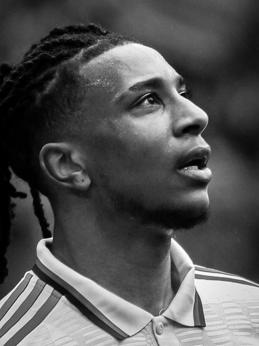 𝐌𝐢𝐜𝐡𝐚𝐞𝐥 𝐎𝐥𝐢𝐬𝐞 📸