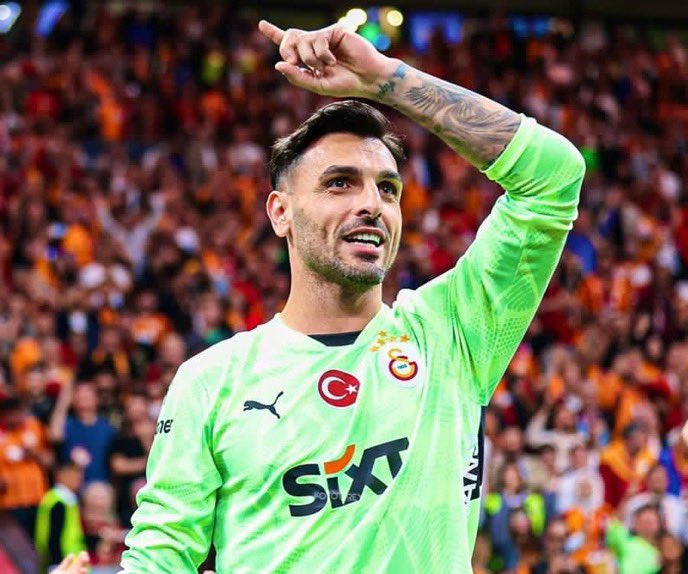 Bize yedek kaleci lazım as kalecimiz #Günaygüvenç kalmalıdır.💛♥️