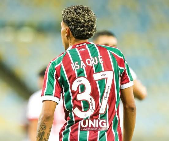 QUERO FAZER UM APELO GERAL PARA A TORCIDA DO FLUMINENSE:

Torcida, nós conseguimos travar o negócio do Vitinho com o Fluminense com pressão pela internet, se contarmos com o apoio e estivermos unidos também acho que consigamos TRAVAR a negociação do Isaque com o