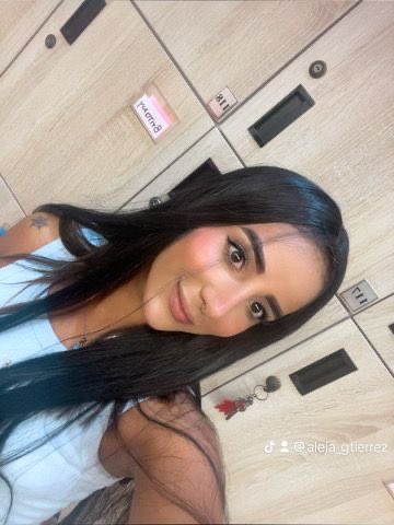 Les gusta esta Natalia o como m veo mejor rubia