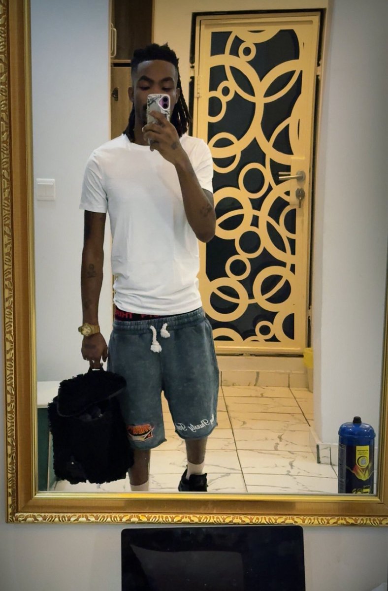 I wan go buy food , person wey no chop how he wan take work