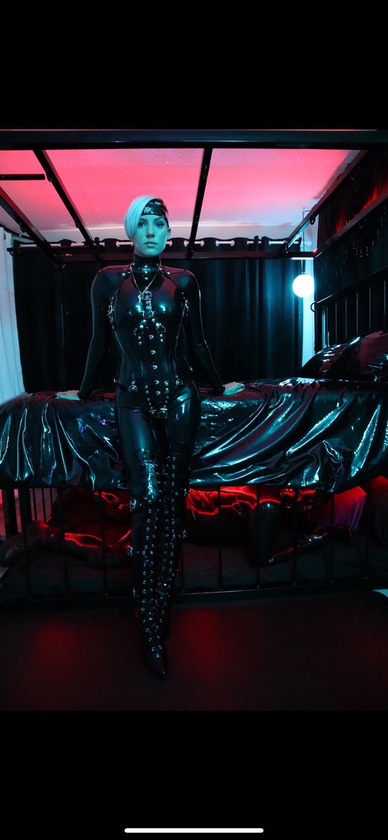 _master_8's tweet image. Good morning! It’s Sunday ! What kind of  shiny plans do yall have for this weekend??