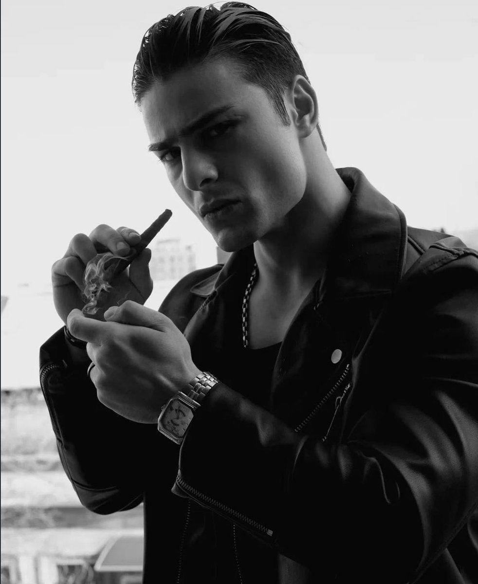 ฮฉ Minos tweet media