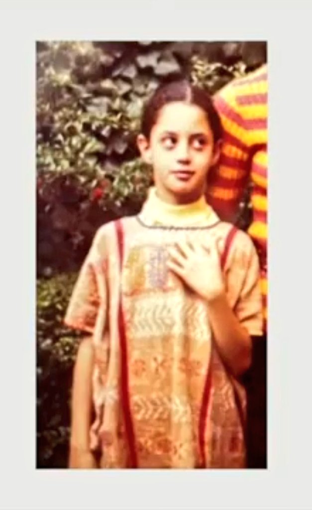 giseballes72's tweet photo. Un honor tener a @Claudiashein de presidenta.
Esto es algo que la oposición nunca entenderá, la 4T es coherencia y verdadero amor al pueblo.
Nstrs presidenta de niña portando bella prenda elaborada por manos de nstr hermanos originarios.
#EsUnHonorEstarConObradorYConClaudiaHoy https://t.co/ByZhQTQWRC