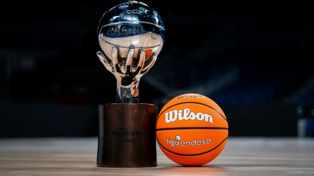 Jaime Nadal (@jnadal_14) on Twitter photo 🏀📺 DAZN prepara un paquete exclusivo ACB a un precio de entre los 10 y 12 euros mensuales
🤝 Además, se está negociando que los abonados de los 18 clubes participantes en la liga puedan acceder a un código de descuento para la compra de dicho paquete
ℹ️ <a href="/jordivs24/">Jordi Valle Simó</a> 🏀📺 DAZN prepara un paquete exclusivo ACB a un precio de entre los 10 y 12 euros mensuales
🤝 Además, se está negociando que los abonados de los 18 clubes participantes en la liga puedan acceder a un código de descuento para la compra de dicho paquete
ℹ️ <a href="/jordivs24/">Jordi Valle Simó</a>