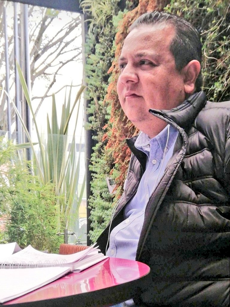 ¡1514 días!
De nuestra detención arbitraria y privación ilegítima de la libertad.
Mi Hno. Javier Tarazona Dir. de <a href="/FundaREDES_/">FundaREDES</a> sigue detenido cumpliendo una sentencia anticipada sin cometer delitos. 
Exigimos sea puesto de inmediato en libertad.
#LiberenAJavierTarazona 
#24Agosto