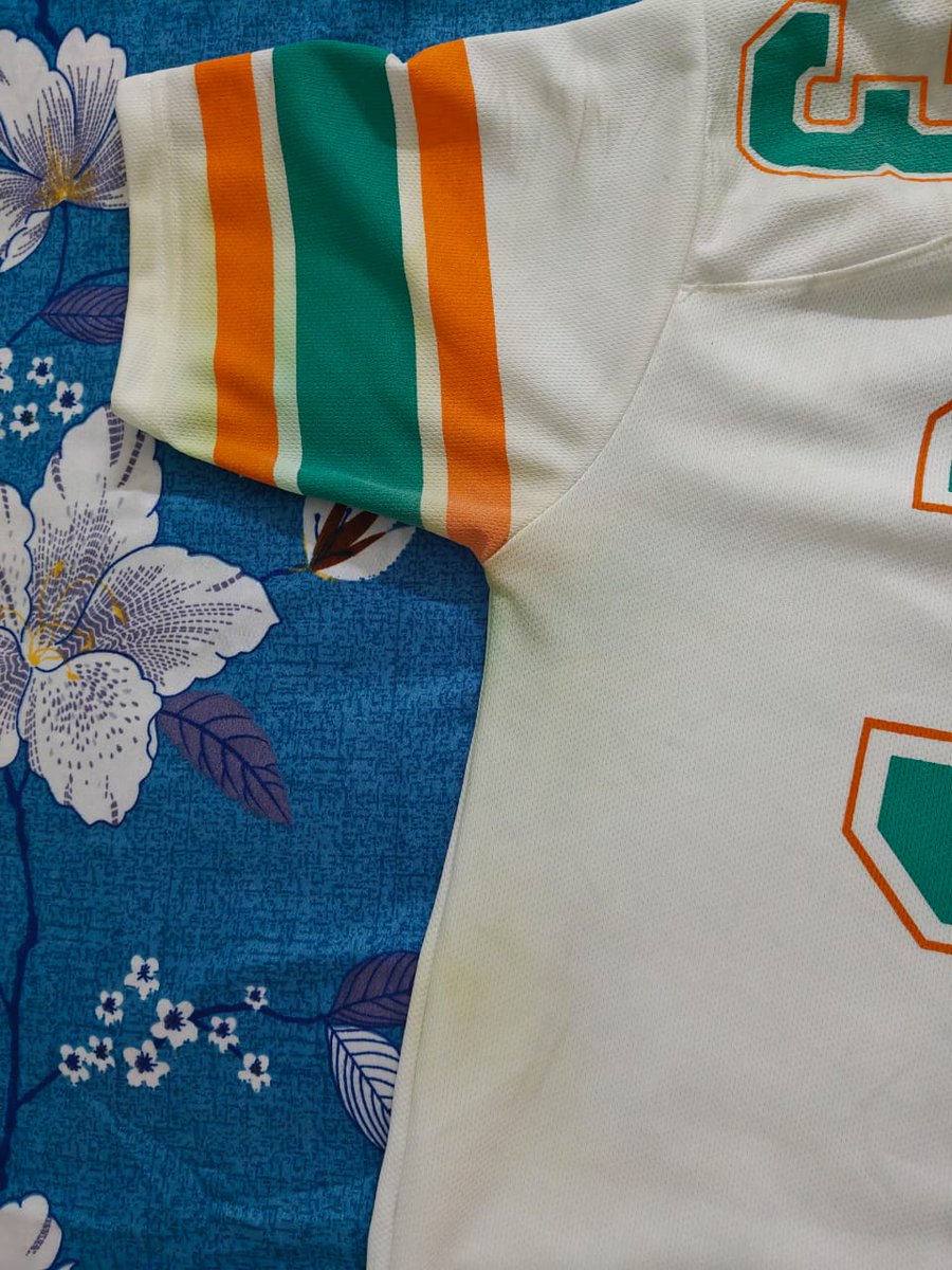 dipanjoy's tweet photo. Bought a T-shirt from @Flipkart @flipkartsupport  colour came off in just one wear, refund rejected-lame reason you cannot use and return. How am I supposed to know without wearing? @Flipkart is repeatedly has been serving me robotic responses. https://t.co/LCubHCTGkT