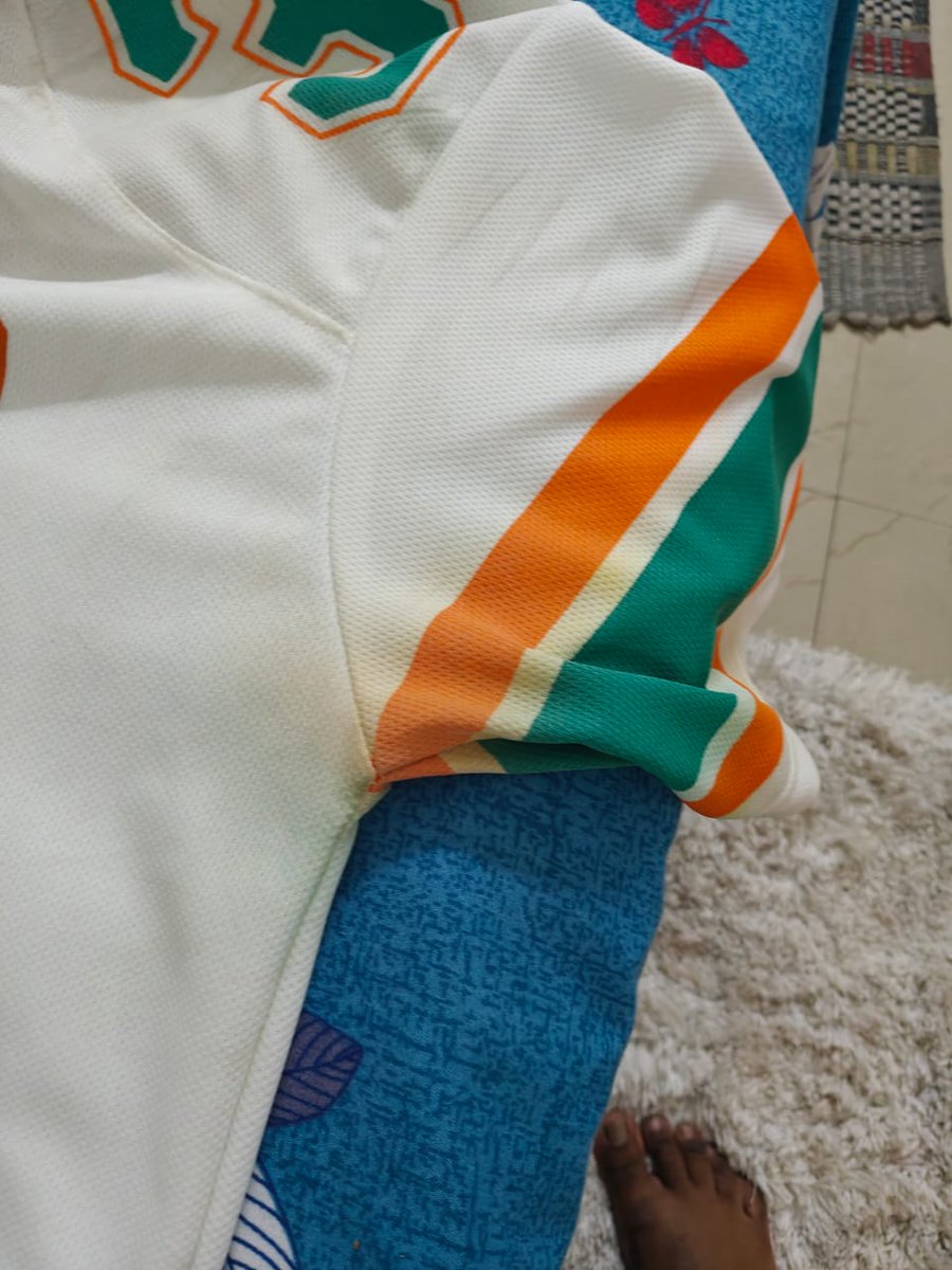 dipanjoy's tweet photo. Bought a T-shirt from @Flipkart @flipkartsupport  colour came off in just one wear, refund rejected-lame reason you cannot use and return. How am I supposed to know without wearing? @Flipkart is repeatedly has been serving me robotic responses. https://t.co/LCubHCTGkT