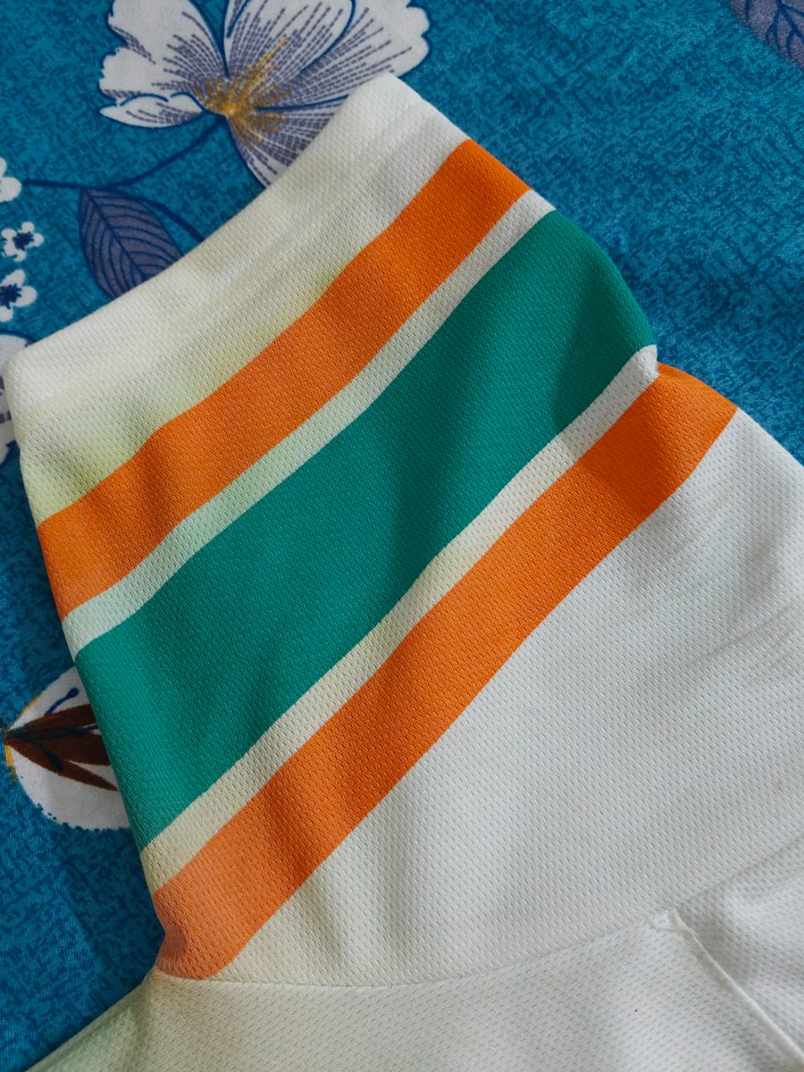 dipanjoy's tweet photo. Bought a T-shirt from @Flipkart @flipkartsupport  colour came off in just one wear, refund rejected-lame reason you cannot use and return. How am I supposed to know without wearing? @Flipkart is repeatedly has been serving me robotic responses. https://t.co/LCubHCTGkT