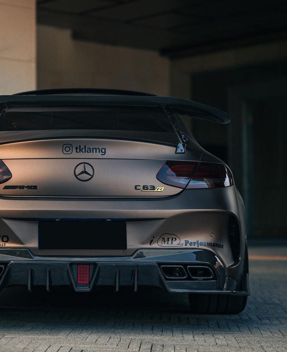 WorldWideCarsTM's tweet photo. C63 AMG Coupe https://t.co/x4vNo3Ik3r