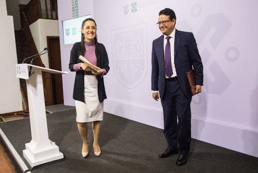 🗳📌SHEINBAUM NOMBRA A NÉSTOR VARGAS AL OAJ, PESE A ACUSACIONES DE ACOSO SEXUAL

La abogada Tania Monserrat Castillo denunció desde 2022 al exconsejero jurídico de la CDMX, Néstor Vargas Solano, por abuso y acoso sexual.

La Fiscalía capitalina decidió no ejercer acción penal y