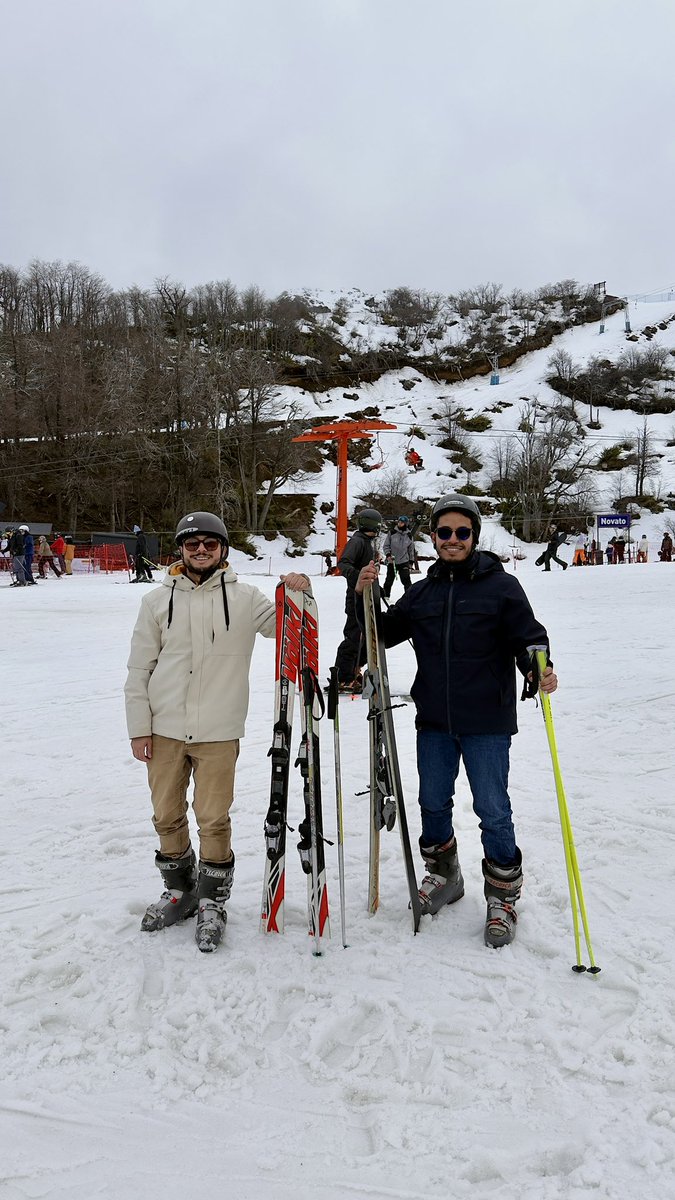 Raygrelopi's tweet photo. Una aventura más, esta vez sobre hielo @jose_233 ❤️ https://t.co/35yW5vRZb1